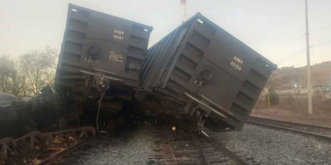 Tren de carga se descarrila en el municipio de Nogales, Sonora