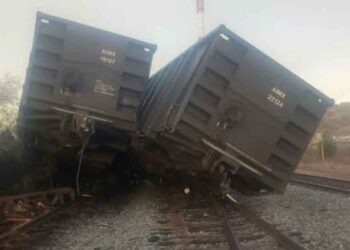 Tren de carga se descarrila en el municipio de Nogales, Sonora
