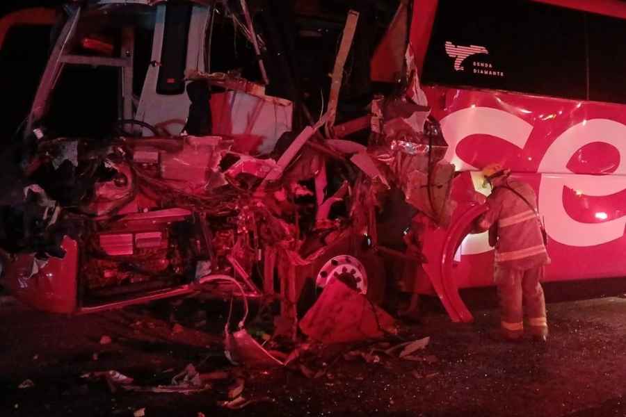 Última hora Nuevo León: Choque autobús de Tamaulipas
