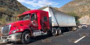 accidente de tráiler hoy en jaumave
