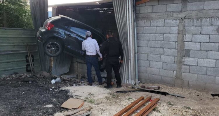 choque carretera 101 en Jaumave