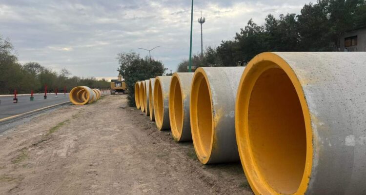 cierre de bulevar colosio en nuevo laredo