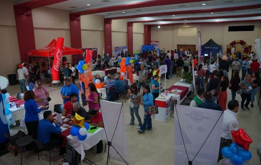 Feria de Empleo 2026 Nuevo Laredo