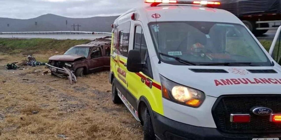 mujeres fallecen tras volcadura en Galeana