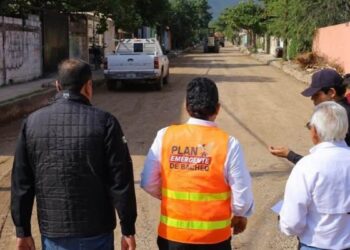 pavimentación en la colonia Libertad en Victoria