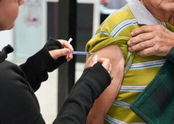 vacunación COVID e influenza Nuevo Laredo