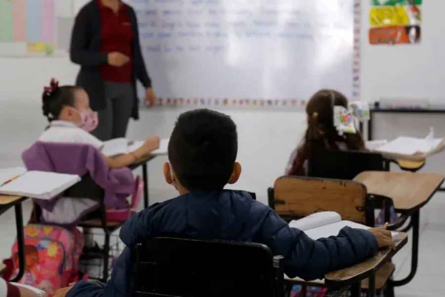 ¿Hay clases mañana por frente frío 27? 