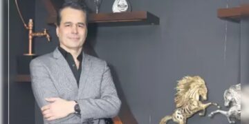 ¿Quién era Adrián Corona?