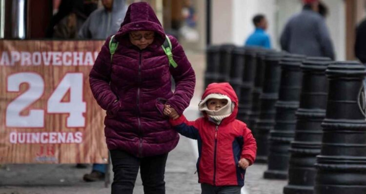 ¿Se suspenden las clases este lunes 19 de enero por el frente frío 29