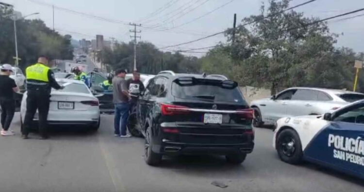 Accidente múltiple en San Pedro