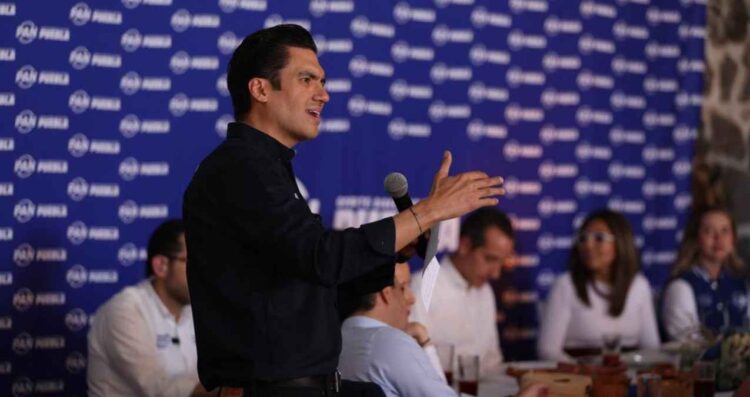 Jorge Romero Morena privilegios