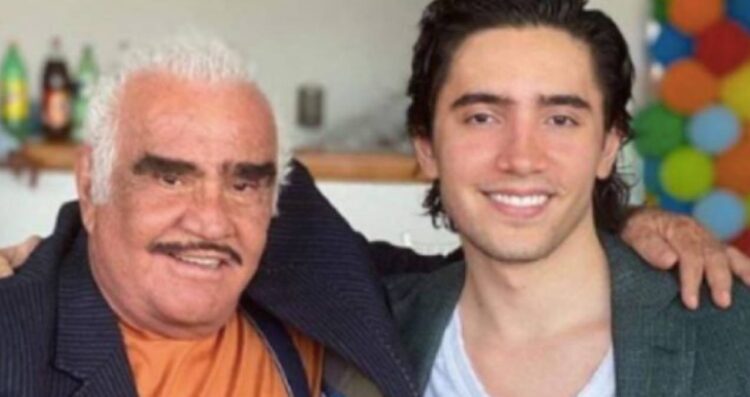 Alex Fernández comparte emotivo mensaje para su abuelo Vicente Fernández