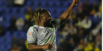 Allan Maximin salida América