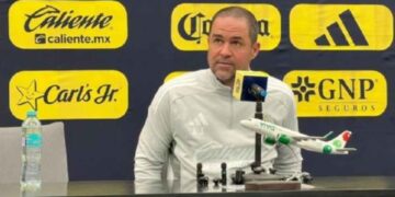 André Jardine confirma a Kevin Álvarez en la banca y Veiga como titular ante Puebla