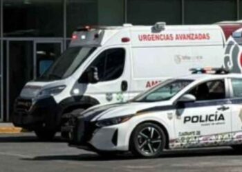 Asalto en banco deja a policía y cliente heridos en Iztacalco, Ciudad de México