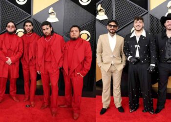 Así fue la llegada de los integrantes de Grupo Frontera y Fuerza Regida a los Grammy 2026