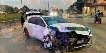 Auto derrapa en Tampico