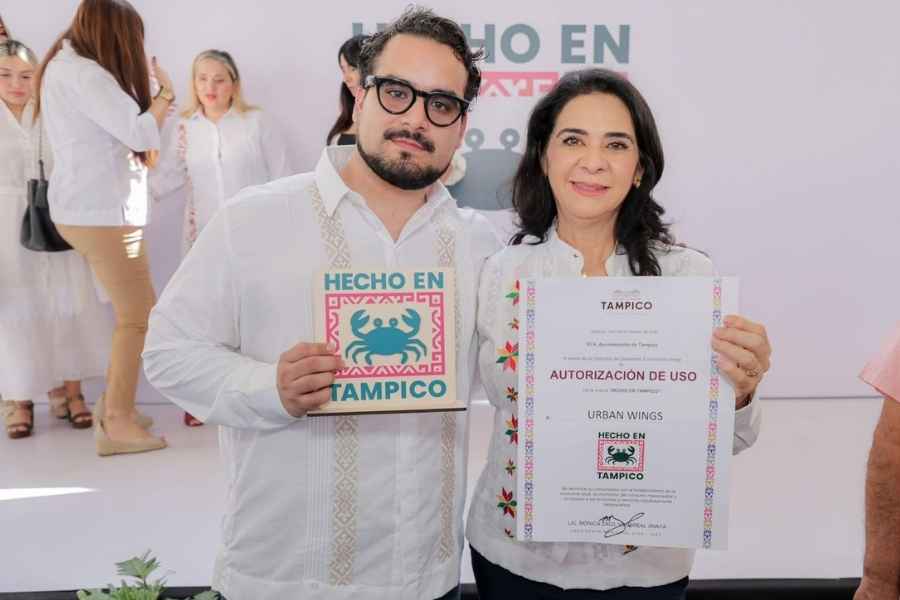 Ayuntamiento de Tampico, Tamaulipas, entrega 70 distintivos “Hecho en Tampico” a negocios locales