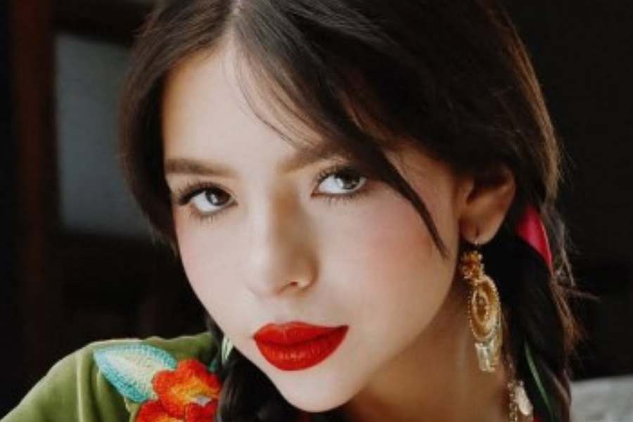 Christian Nodal comparte tierna foto con Ángela Aguilar tras polémica en Zacatecas