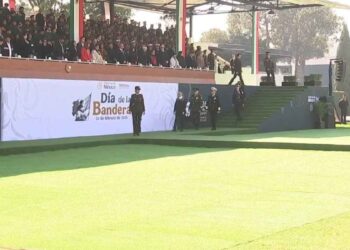 Claudia Sheinbaum encabeza ceremonia por el Día de la Bandera en Campo Marte en la Ciudad de México