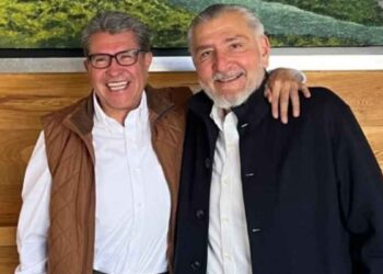 Con emotivo mensaje, Ricardo Monreal reconoce el trabajo de Adán Augusto López en el Senado