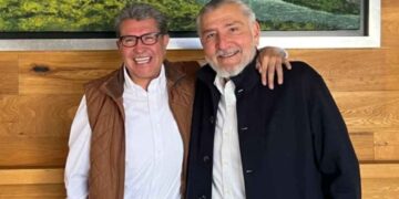 Con emotivo mensaje, Ricardo Monreal reconoce el trabajo de Adán Augusto López en el Senado