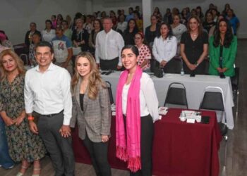 Conmemoran DIF y Municipio Día de la Mujer Mexicana
