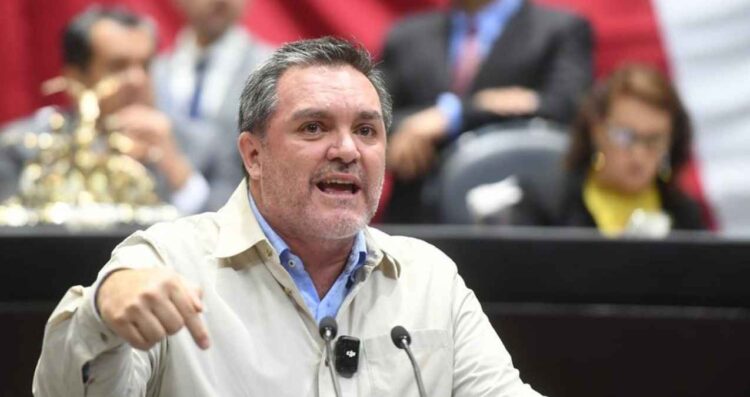 Federico Döring denuncia huachicol