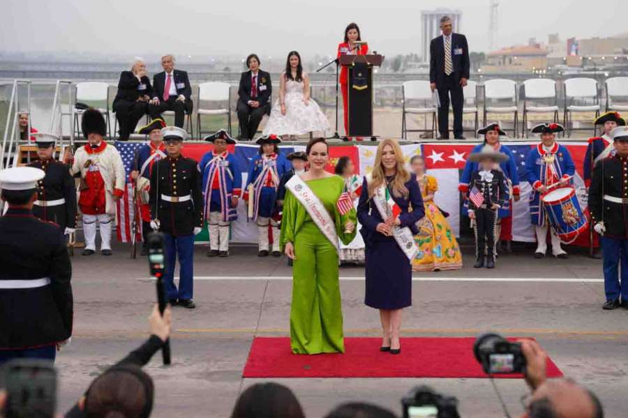 Dos Laredos refrendan alianza binacional en la Ceremonia del Abrazo 2026; Carmen Lilia es nombrada Señora Internacional