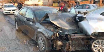 Enfermera termina herida tras fuerte choque en avenida De la Unidad en Ciudad Victoria, Tamaulipas