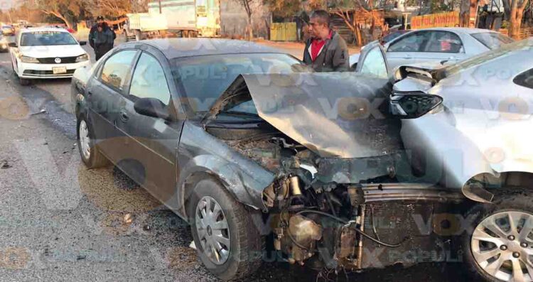 Enfermera termina herida tras fuerte choque en avenida De la Unidad en Ciudad Victoria, Tamaulipas