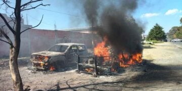 Enfrentamiento en Michoacán deja tres policías graves