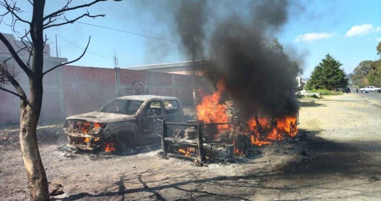 Enfrentamiento en Michoacán deja tres policías graves
