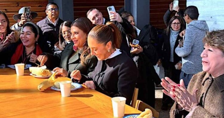 Entre tamales, atole y convivencia, Sheinbaum celebra el Día de la Candelaria