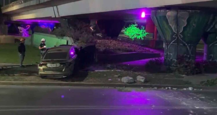 Fatal accidente en la avenida Universidad deja a un joven sin vida y 3 heridos en San Nicolás, NL