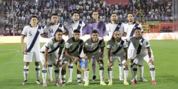Flaco Tena Selección Guatemala