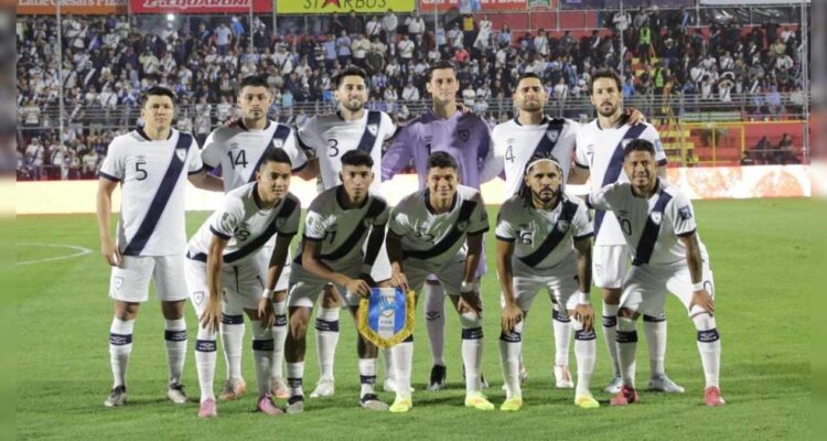 Flaco Tena Selección Guatemala