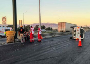 Fuerte accidente en Anillo Vial Metropolitano moviliza a las autoridades en Escobedo, NL