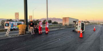 Fuerte accidente en Anillo Vial Metropolitano moviliza a las autoridades en Escobedo, NL