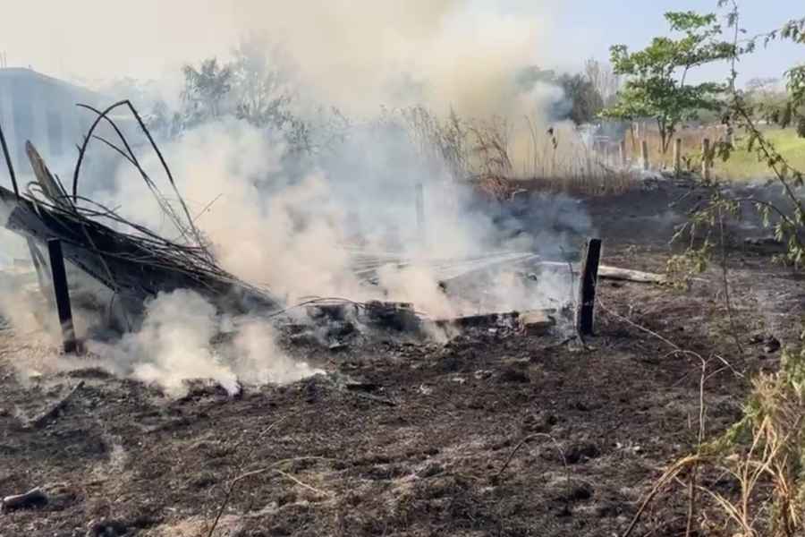 incendio casita colonia Campesina El Mante
