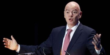 Gianni Infantino reacciona ante acusaciones de racismo en partido de Champions League