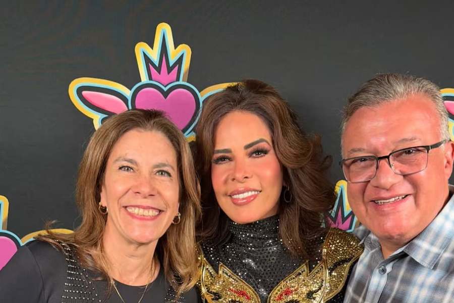 Gloria Trevi y ex asistente de Pati Chapoy se reúnen mientras sigue el juicio por difamación