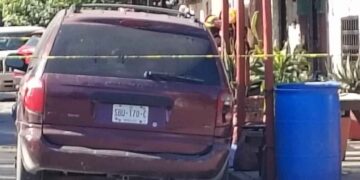 Hombre muere aplastado por su camioneta en Monterrey, Nuevo León