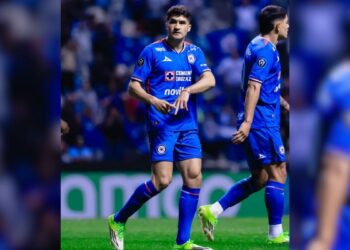 Ibáñez Cruz Azul debut