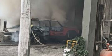 Incendio camioneta centro Monterrey