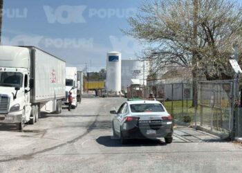 Incendio en maquiladora moviliza a equipos de emergencia en Reynosa, Tamaulipas