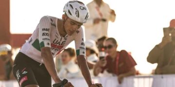 Isaac Del Toro sube al segundo lugar del ranking UCI tras ganar el UAE Tour 2026