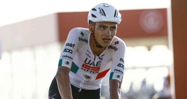 Isaac del Toro se mantiene segundo en la cuarta etapa del UAE Tour 2026