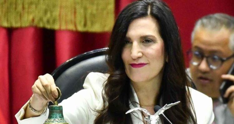 Kenia López Marx Arriaga
