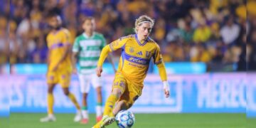 Marcelo Flores Selección de Canadá
